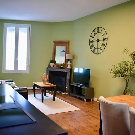 Holiday home Echoppe Centre Ville, Trois *